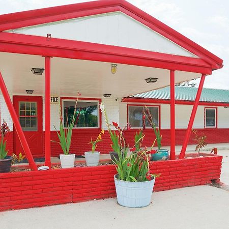 Oyo Hotel Lamberton Hwy 14 المظهر الخارجي الصورة